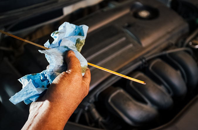 Почему солярка попадает в масло двигателя