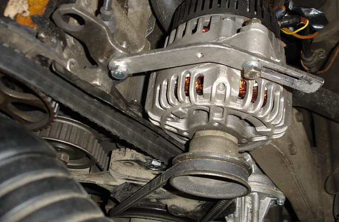 Почему свистит ремень генератора, способы ремонта