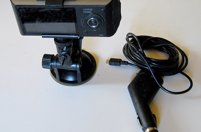 Как выбрать и установить видеорегистратор в автомобиль 