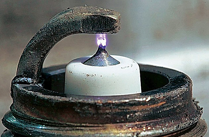 Мощность искры на свече зажигания: как увеличить